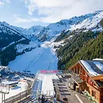 In Near Slopes 아파트 *